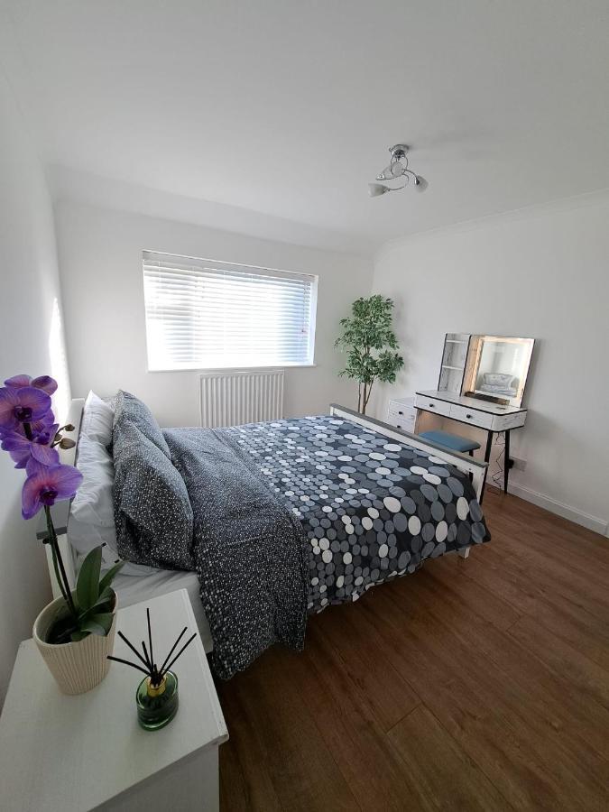 Gatwick House Apartment Crawley  Luaran gambar