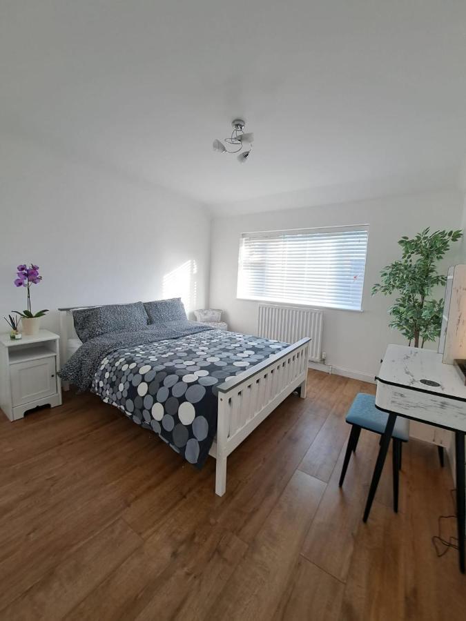 Gatwick House Apartment Crawley  Luaran gambar