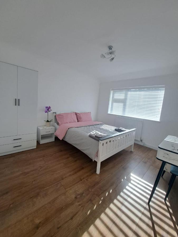 Gatwick House Apartment Crawley  Luaran gambar